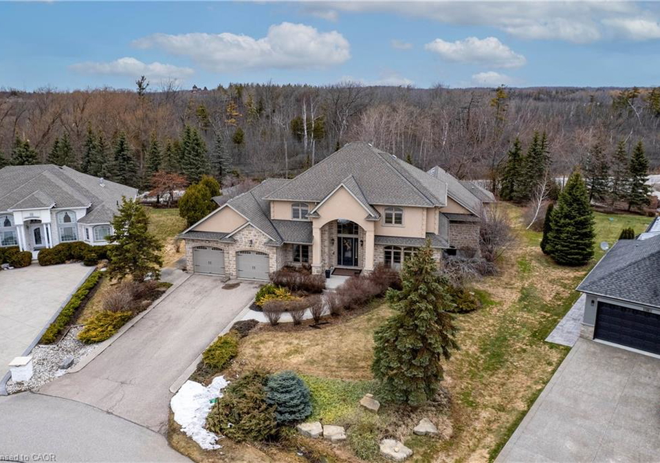 16-seifert-court-cambridge-ontario-40814670