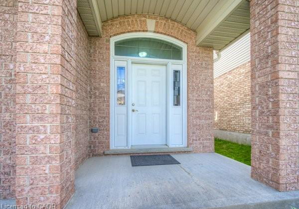 504-wood-nettle-way-waterloo-ontario-40814699