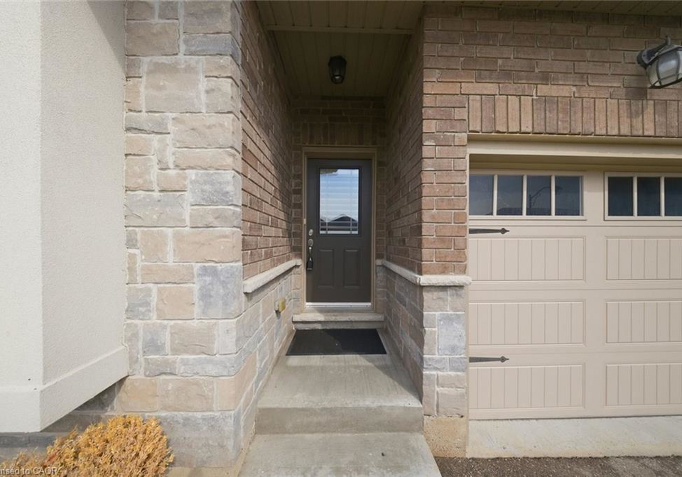 194-donly-drive-s-simcoe-ontario-40814724