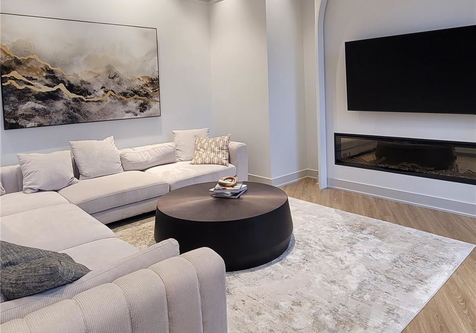2088-james-street-burlington-ontario-40814730