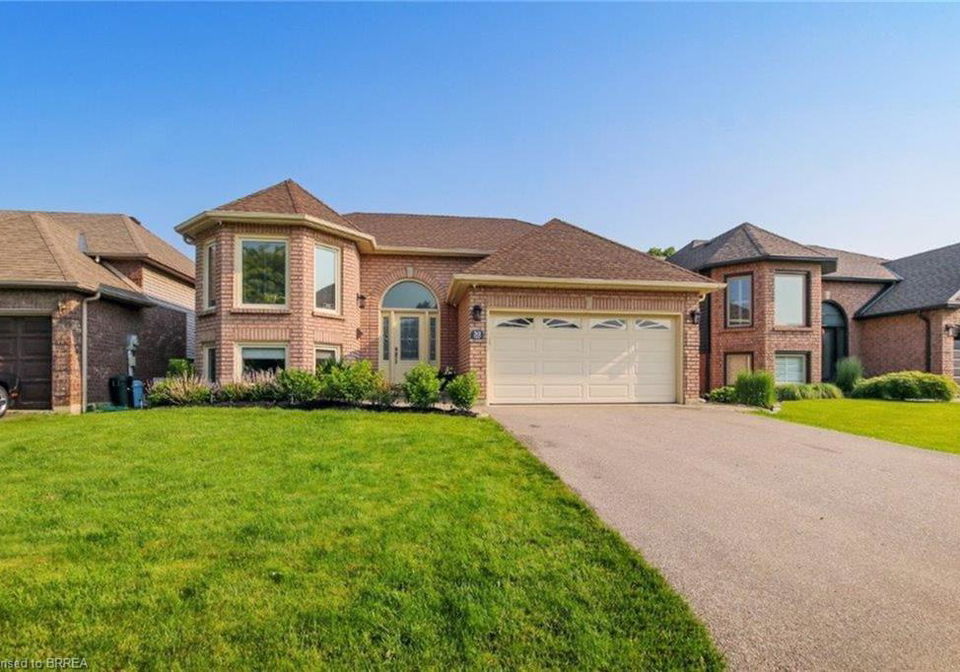 30-mcintosh-court-brantford-ontario-40814737