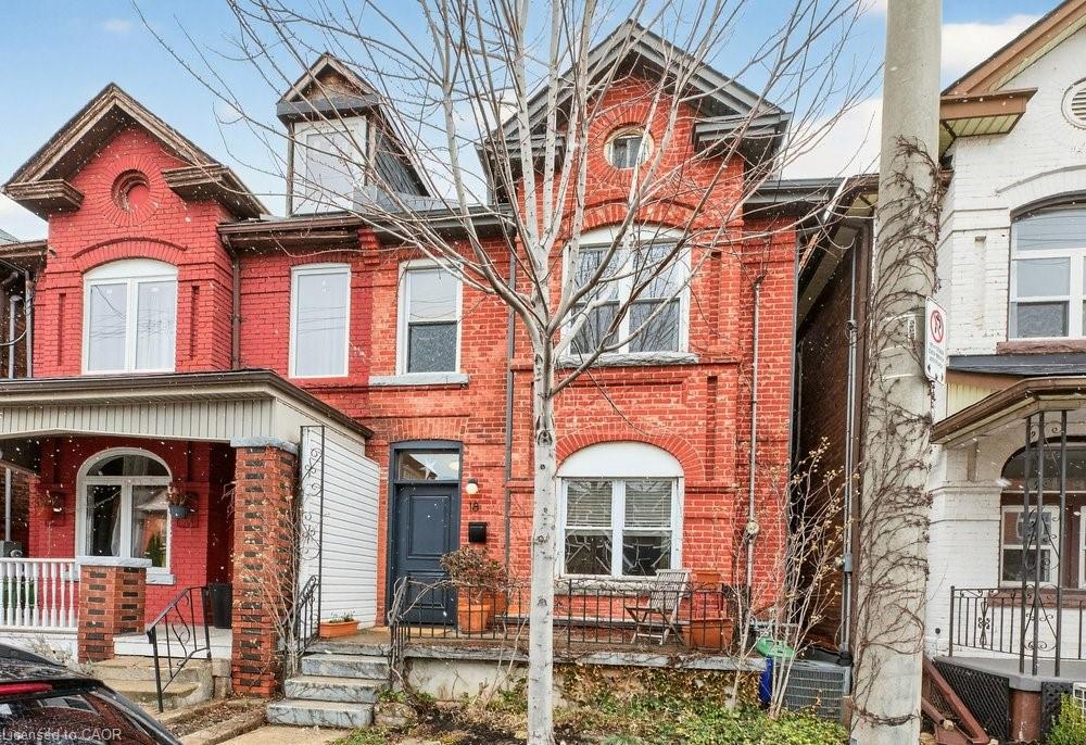 18-st-matthews-avenue-hamilton-ontario-40814756