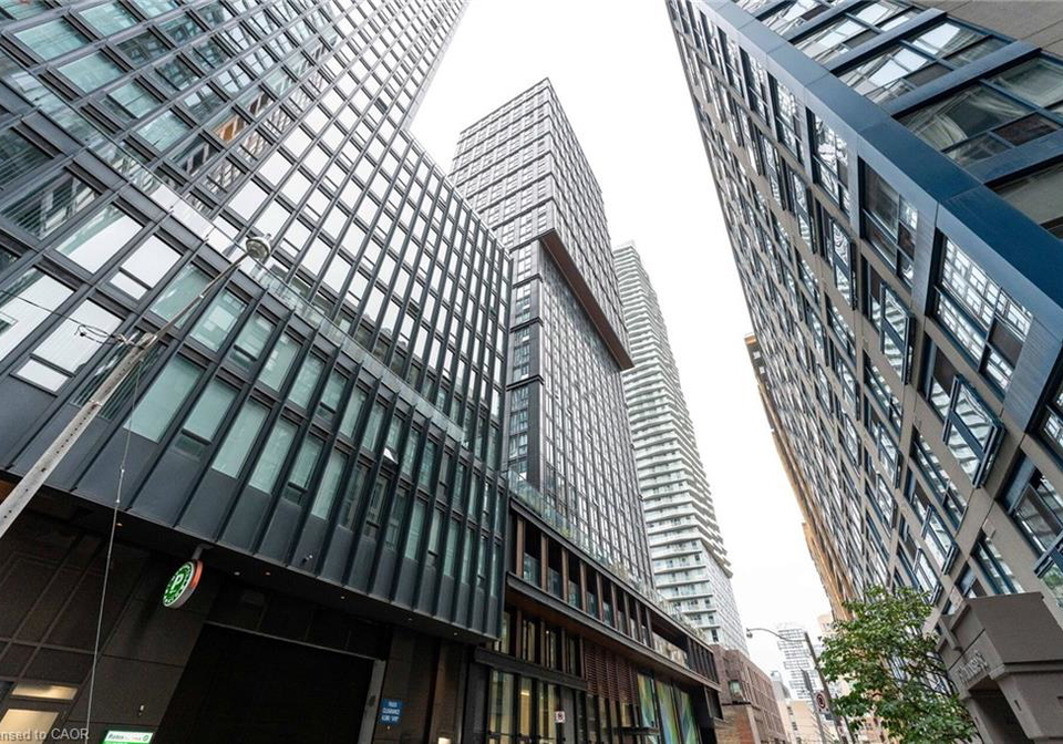 82-dalhousie-street-toronto-ontario-40814843