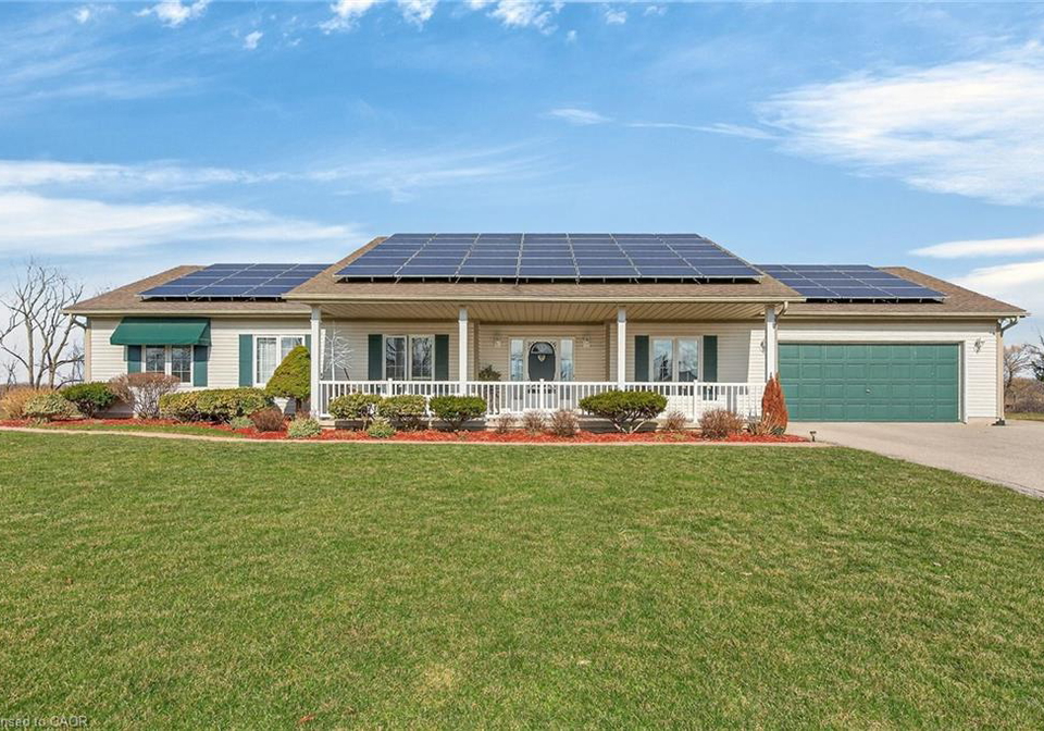 2-foxlow-crescent-cayuga-ontario-40814883
