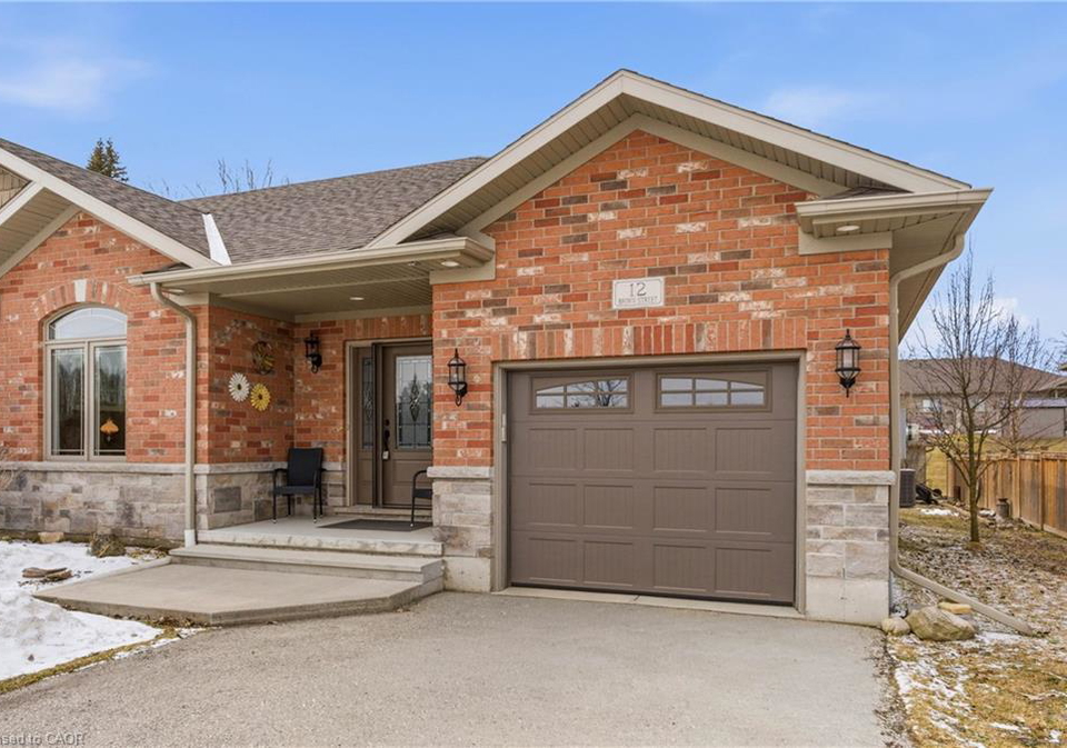 12-brown-street-minto-ontario-40814885