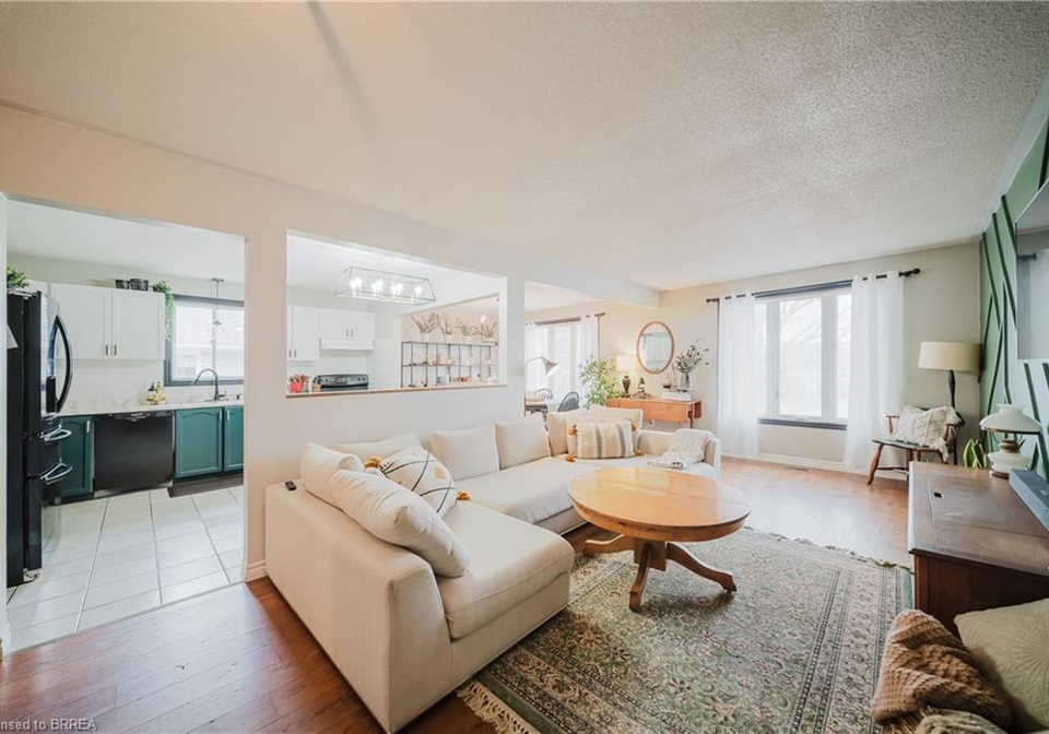 20-windsor-drive-st-george-ontario-40814895