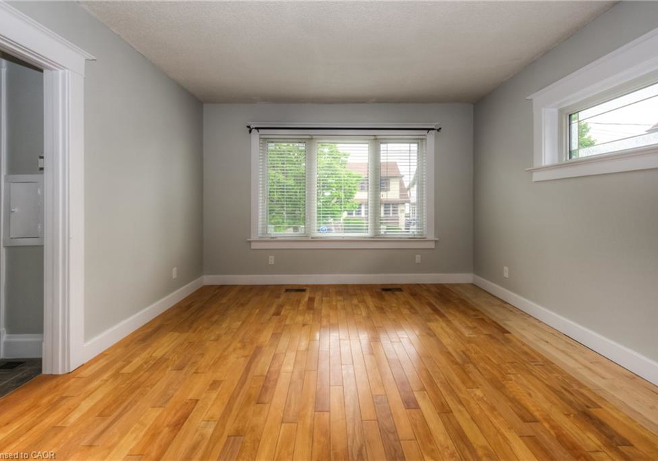 28-stirling-avenue-n-kitchener-ontario-40814930