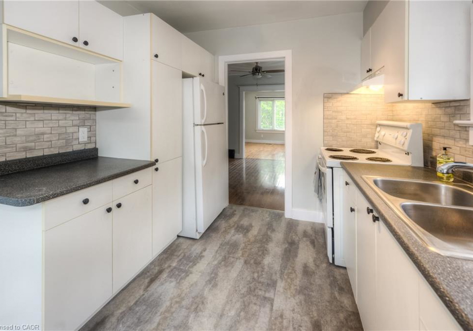 28-stirling-avenue-n-kitchener-ontario-40814930