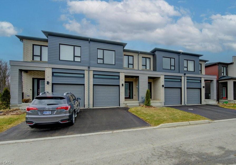 29-oak-forest-common-cambridge-ontario-40814941