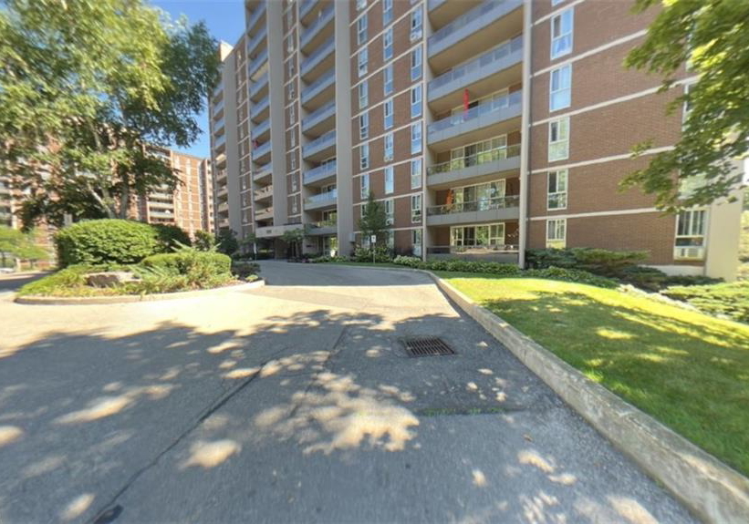 1966-main-street-hamilton-ontario-40814954