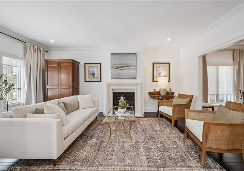 25-manor-park-crescent-guelph-ontario-40814969
