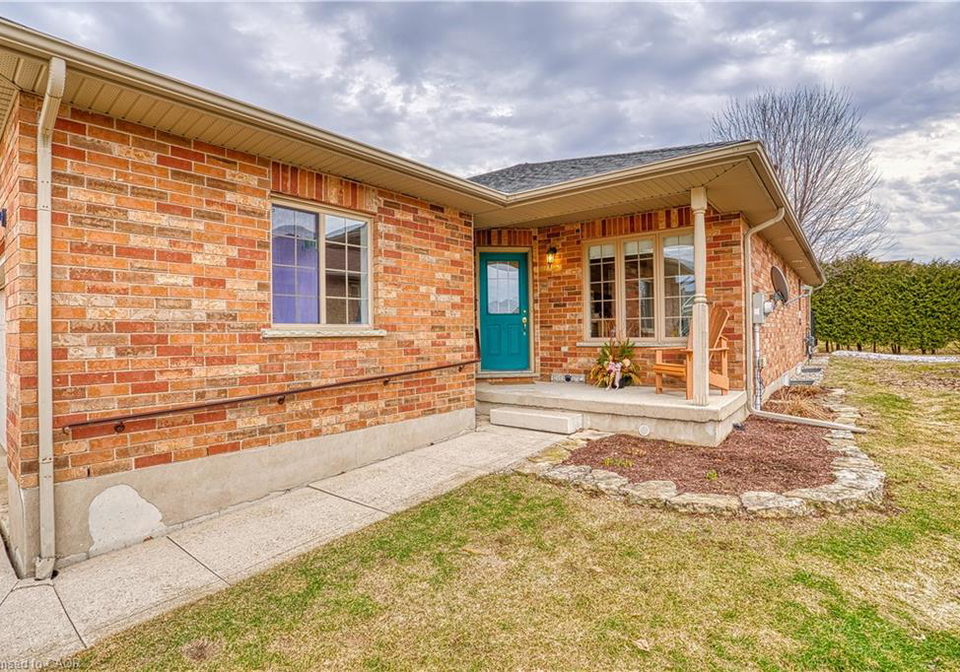 906-baker-avenue-s-listowel-ontario-40815014