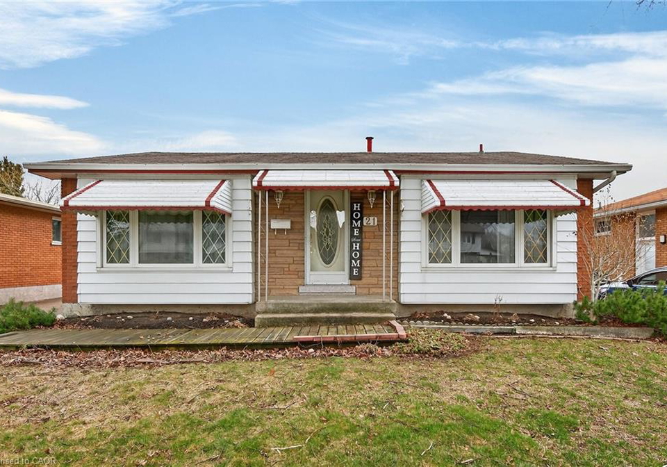 21-bluebird-avenue-hamilton-ontario-40815032