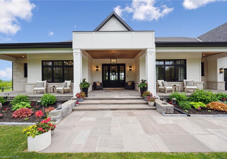 5020-first-line-erin-ontario-40815077