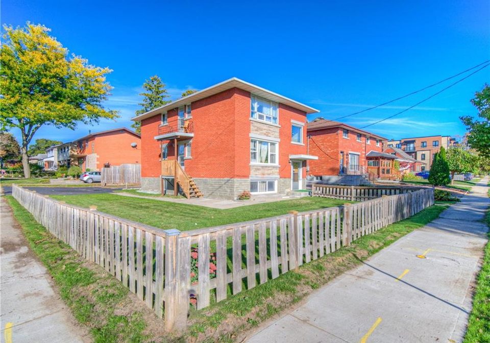 346-prospect-avenue-kitchener-ontario-40815111