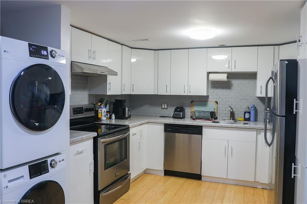 2-robroy-court-brantford-ontario-40815123