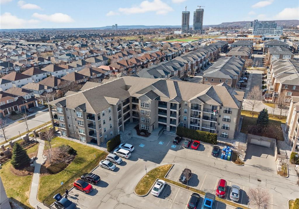 1350-main-st-e-street-e-milton-ontario-40815139