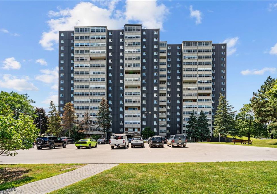 225-harvard-place-waterloo-ontario-40815163