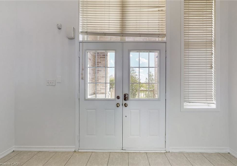 54-chesterwood-crescent-brampton-ontario-40815196