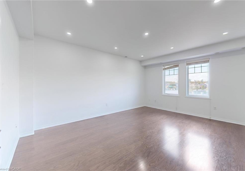 54-chesterwood-crescent-brampton-ontario-40815196