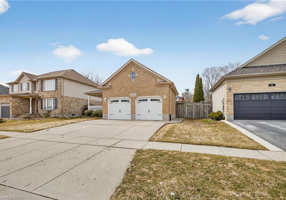 56-mcfarlane-drive-cambridge-ontario-40815232