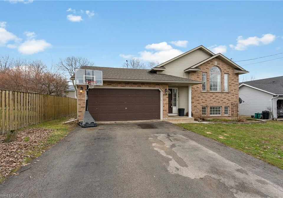 216-ridge-road-s-crystal-beach-ontario-40815315
