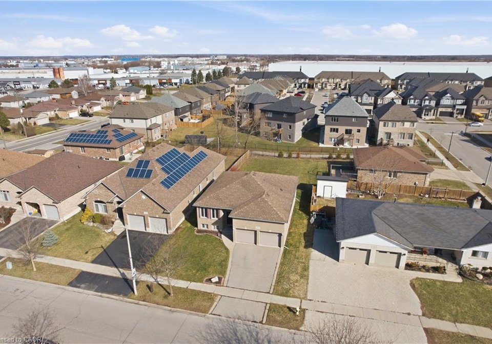 9-pace-avenue-brantford-ontario-40815326