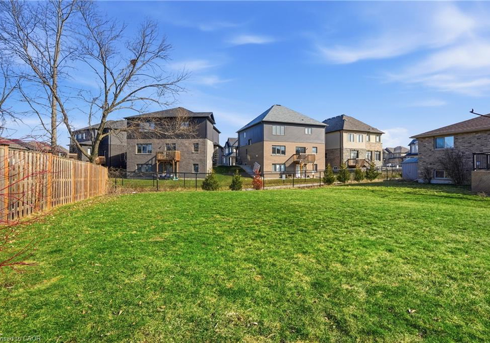 9-pace-avenue-brantford-ontario-40815326