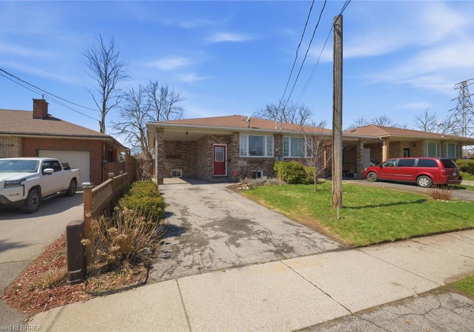 10-clara-crescent-brantford-ontario-40815330