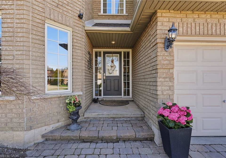 37-southcreek-drive-ancaster-ontario-40815333
