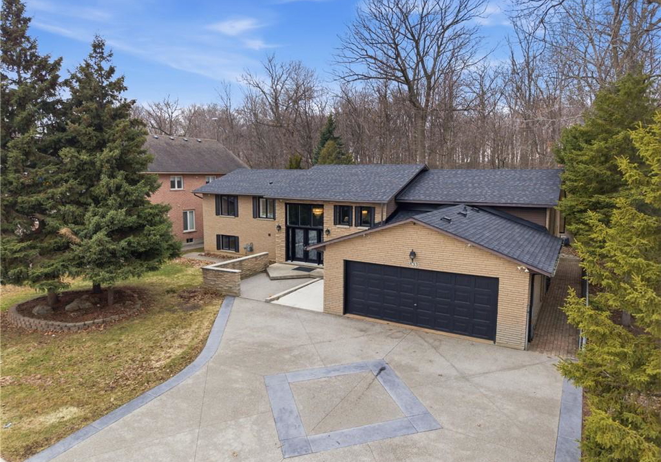 833-brigadoon-drive-hamilton-ontario-40815370