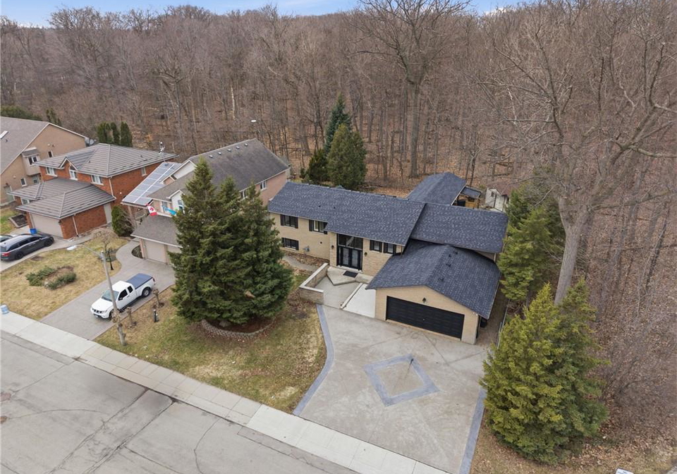 833-brigadoon-drive-hamilton-ontario-40815370