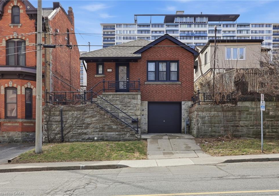 129-jackson-street-w-hamilton-ontario-40815391