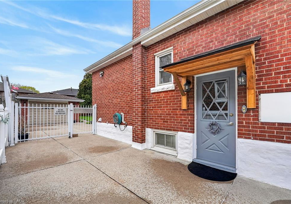 34-normandy-road-hamilton-ontario-40815393