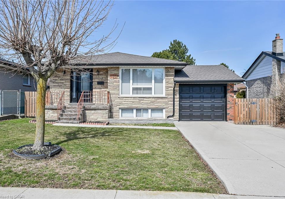 122-glen-forest-drive-hamilton-ontario-40815411