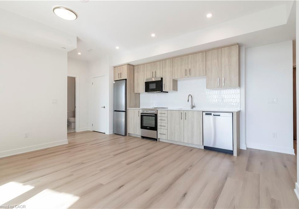25-wellington-south-street-s-kitchener-ontario-40815413