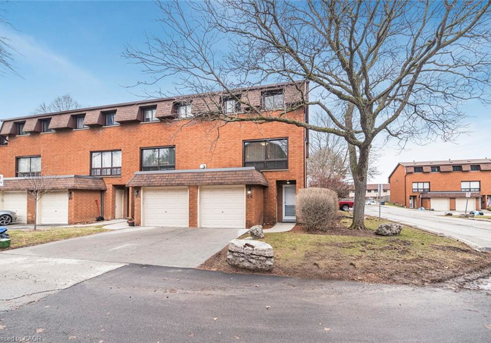 444-stone-church-road-w-hamilton-ontario-40815438