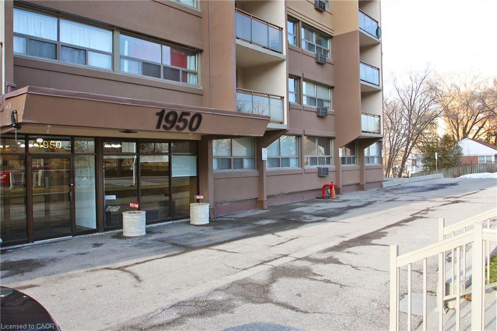 1950-main-street-w-hamilton-ontario-40815460