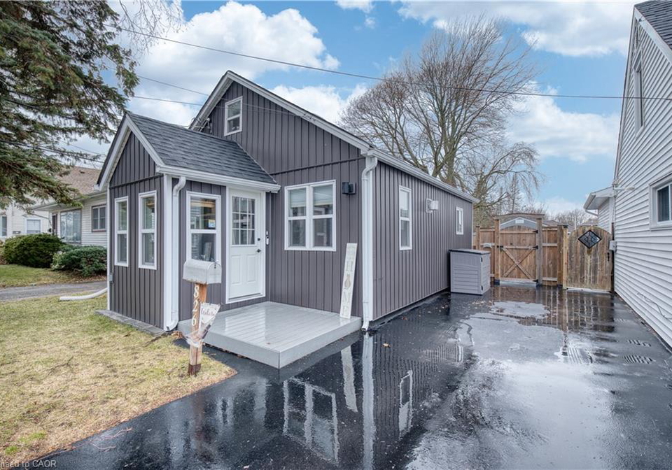 826-pine-street-dunnville-ontario-40815461