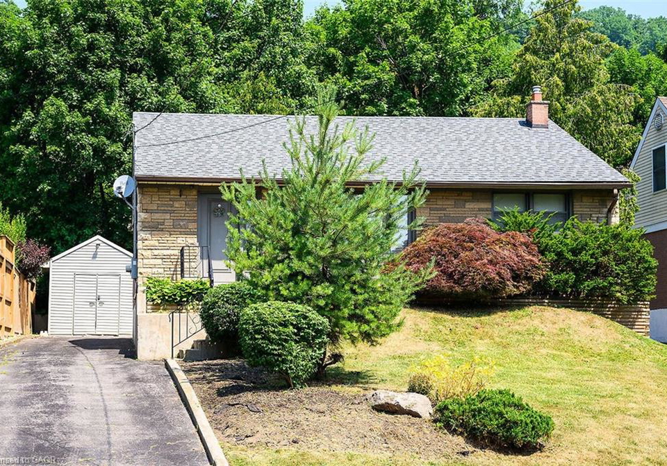 28-marion-crescent-dundas-ontario-40815466