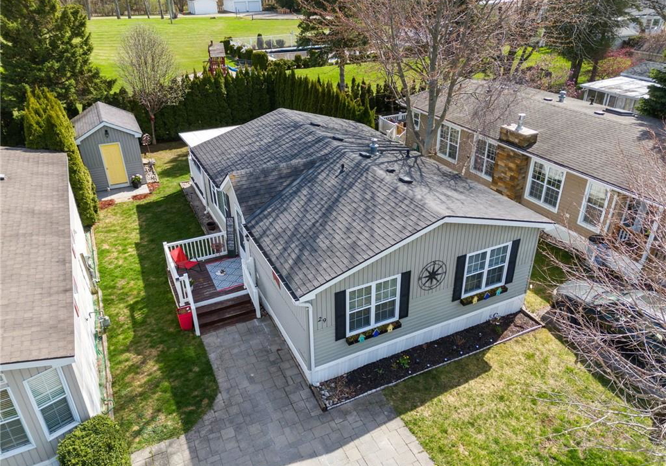 77307-bluewater-highway-bayfield-ontario-40815499