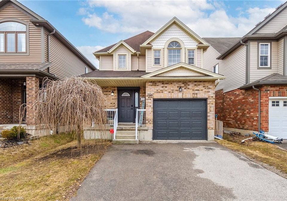 256-sienna-crescent-kitchener-ontario-40815511