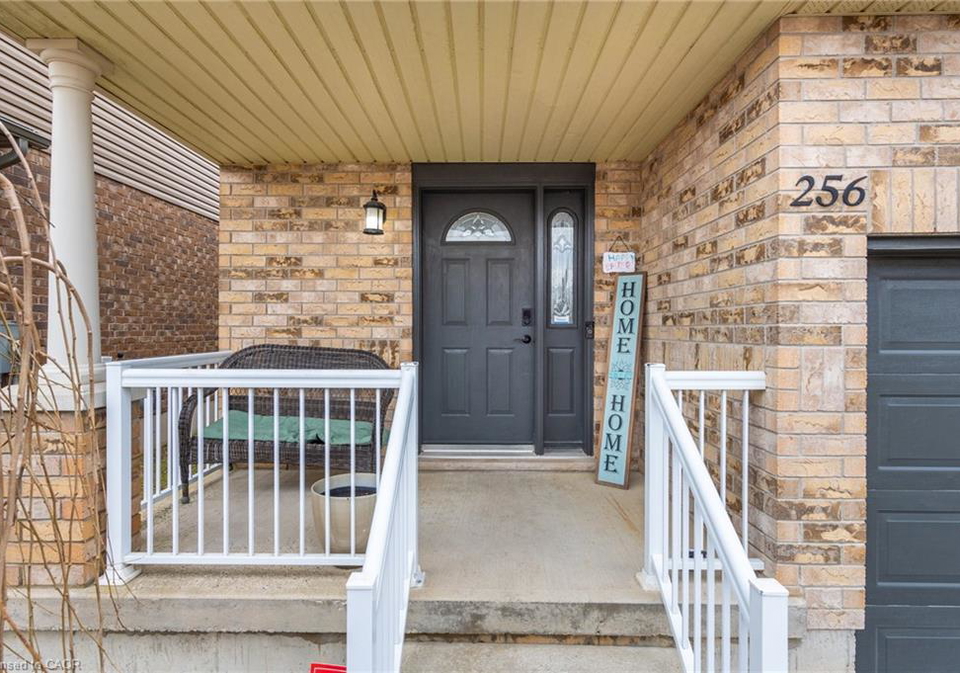 256-sienna-crescent-kitchener-ontario-40815511