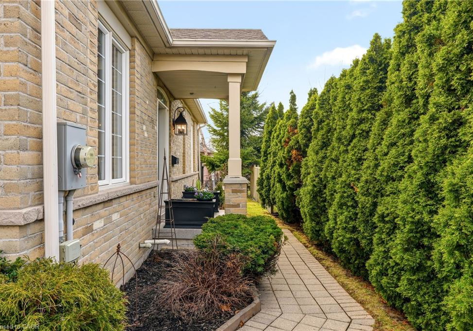 2243-turnberry-road-burlington-ontario-40815514