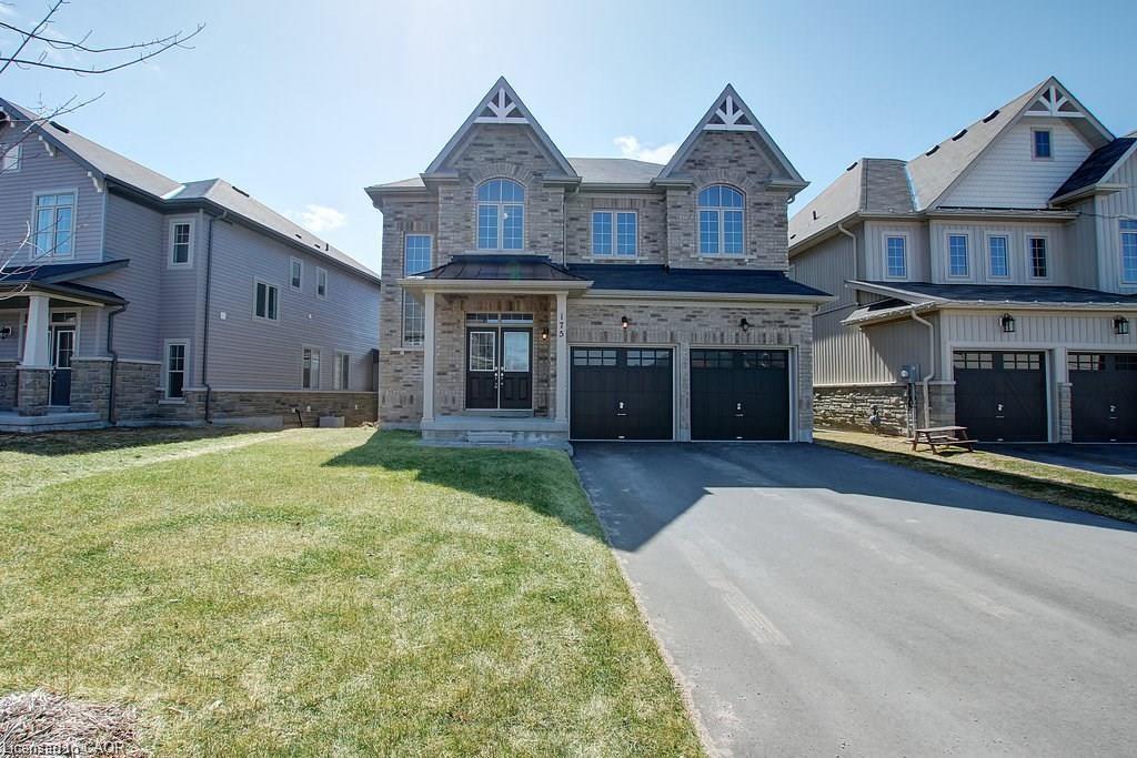 175-gold-park-gate-angus-ontario-40815546