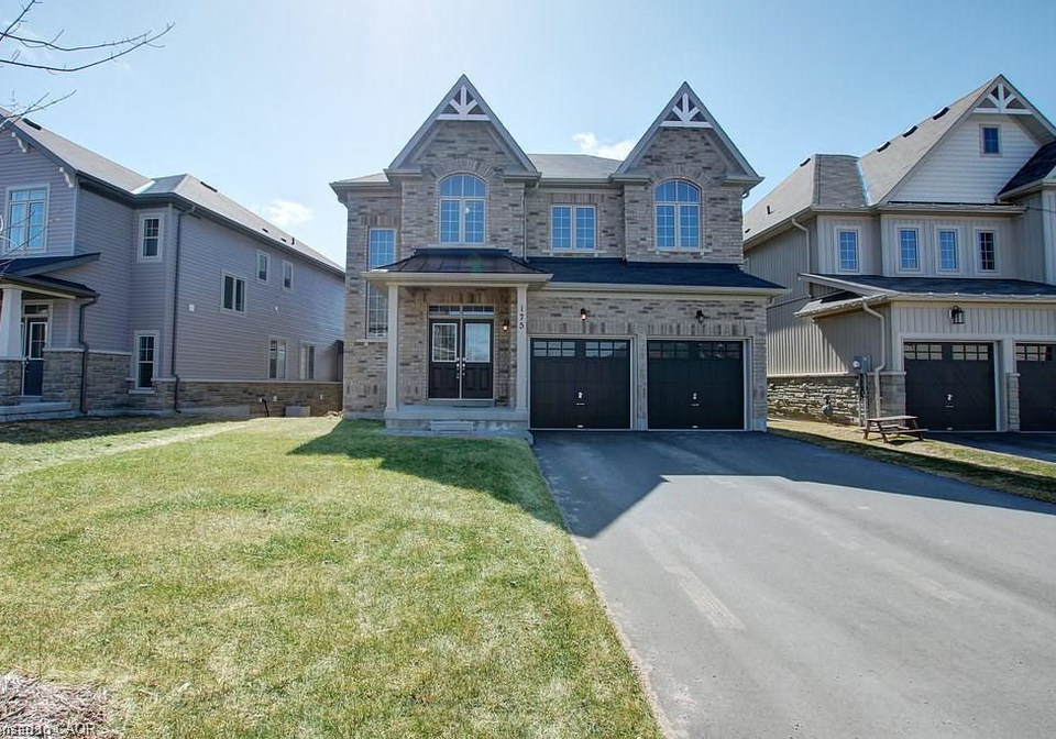 175-gold-park-gate-angus-ontario-40815546