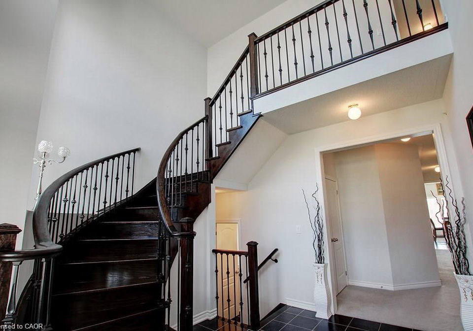 175-gold-park-gate-angus-ontario-40815546