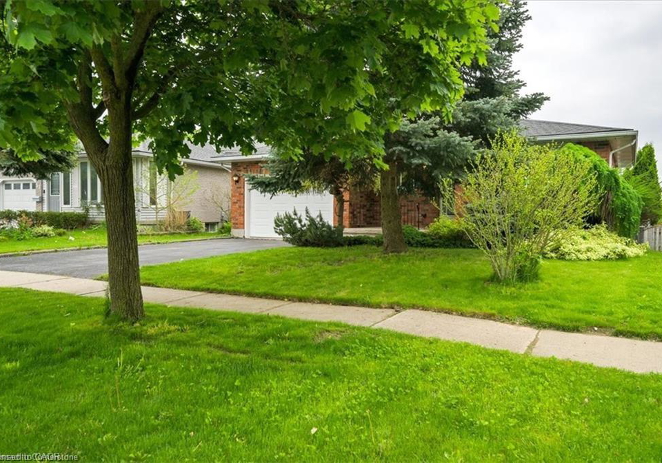 47-claycroft-crescent-kitchener-ontario-40815632