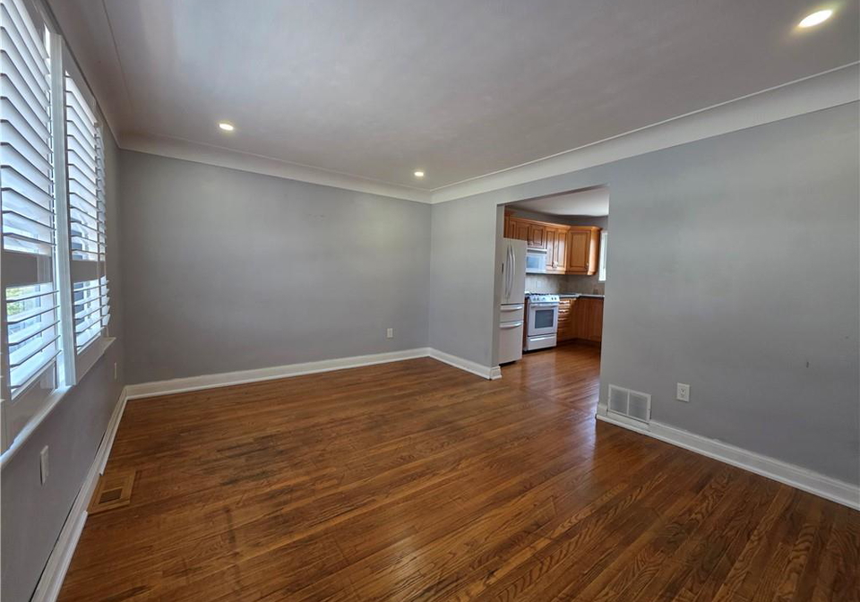 100-corman-avenue-stoney-creek-ontario-40815647