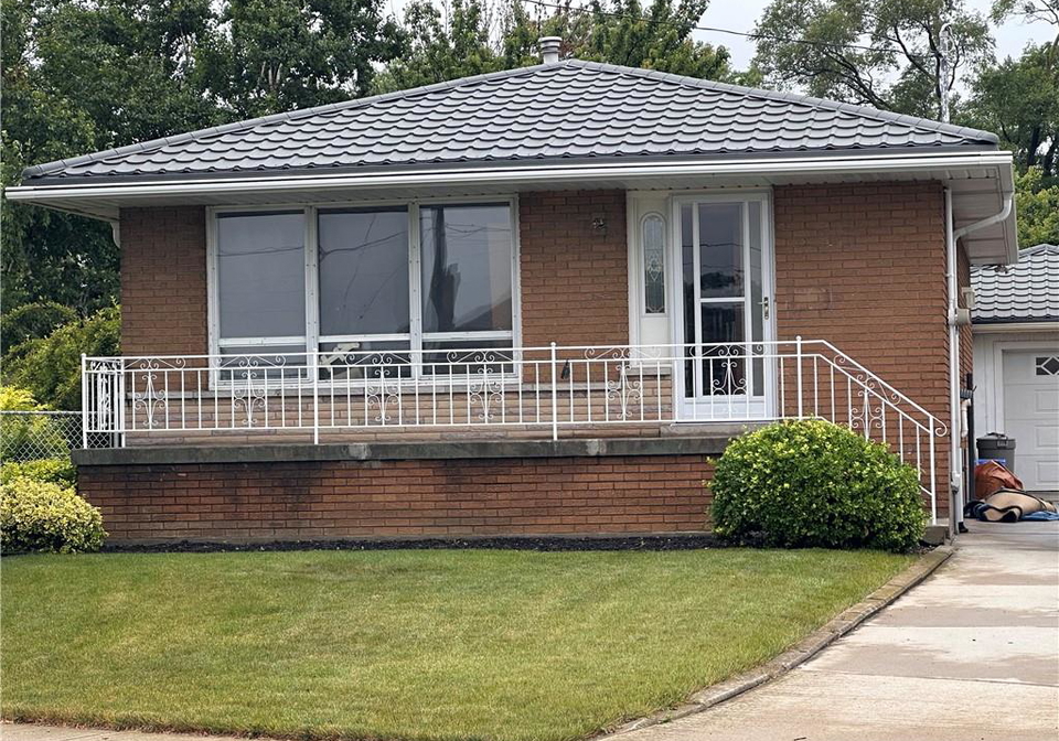 46-amanda-street-hamilton-ontario-40815684